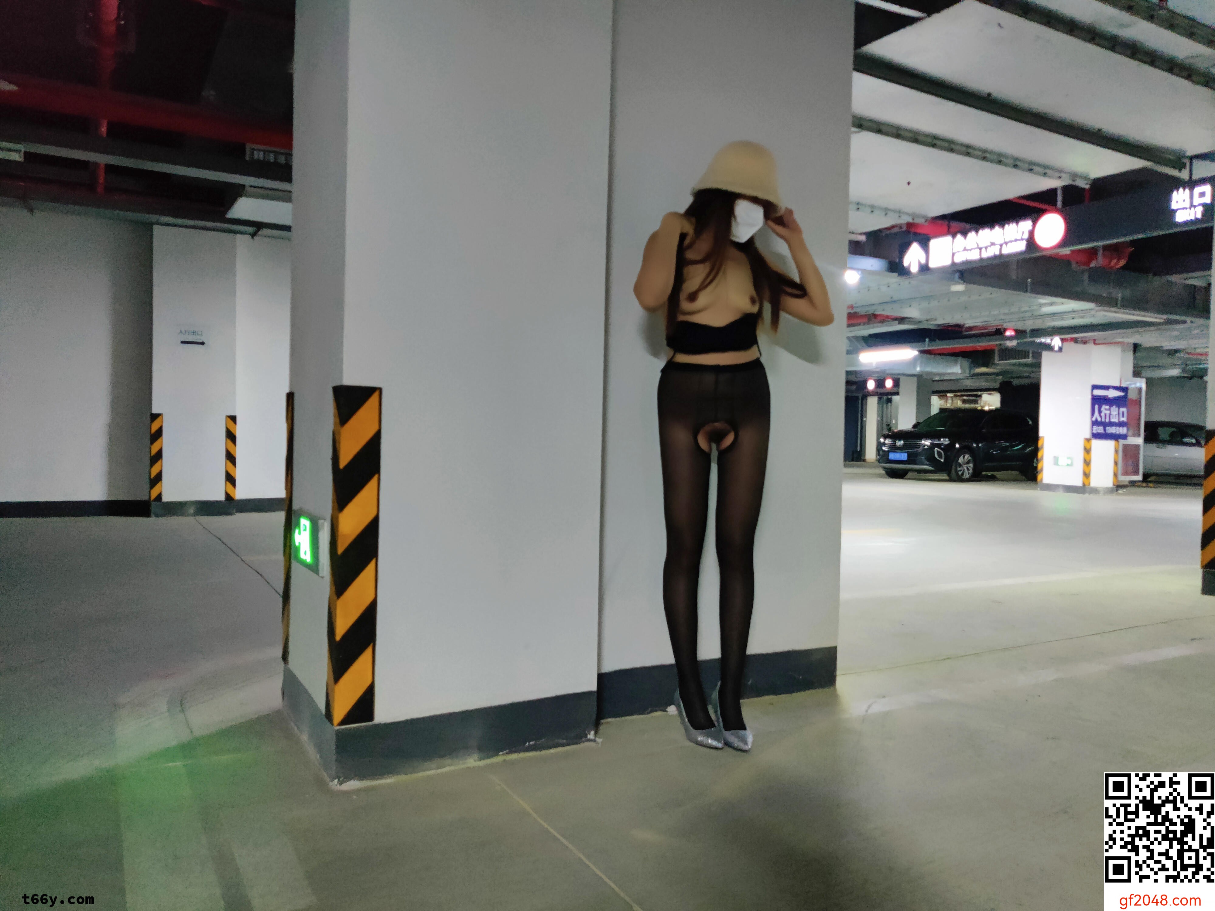 [原创]娇妻的大长腿之地下车库+男厕所双重露出刺激，最后回家内射！另寻单男！[48P]