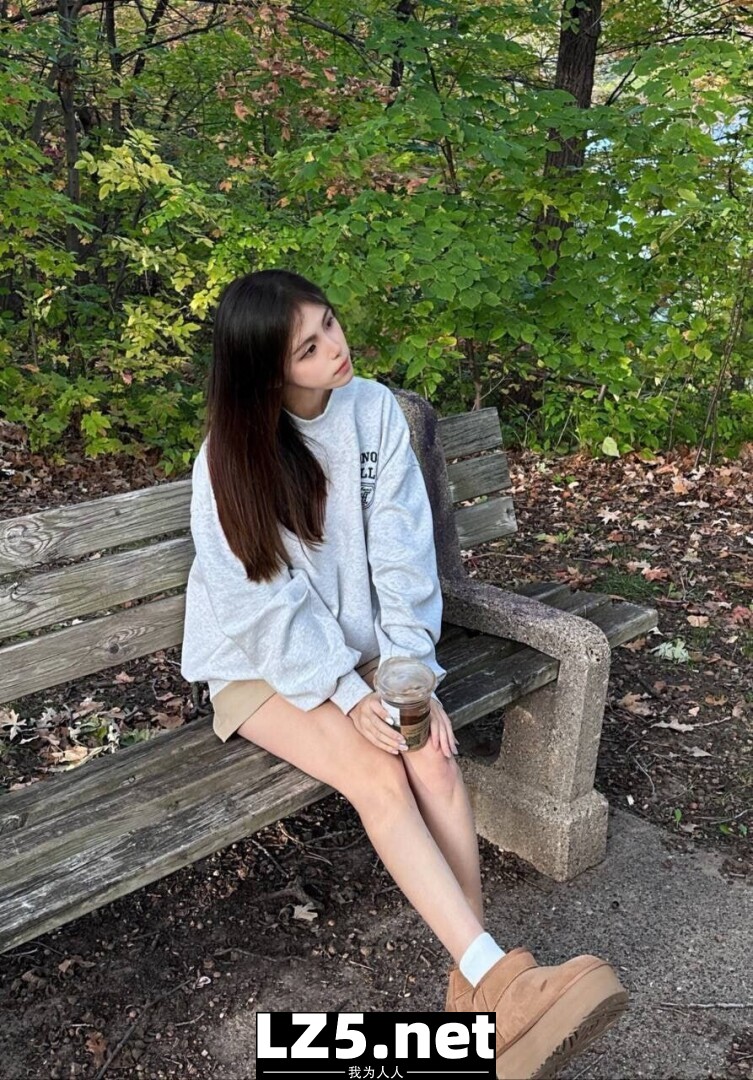 [自拍] 不為人知的反差女  (22P)