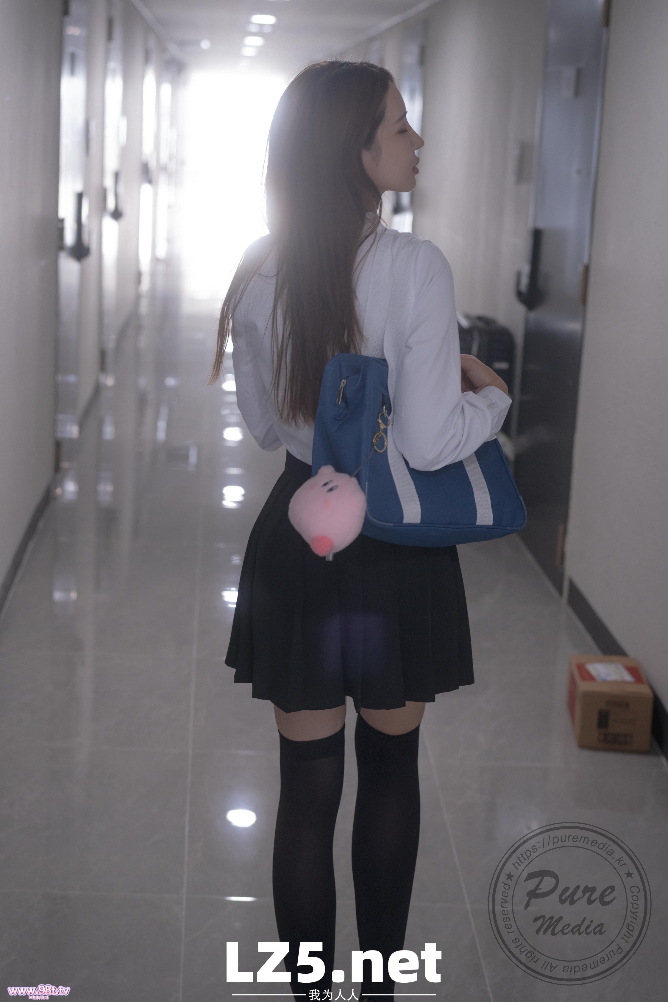 Yeha女神人前多正经床上就有多认真-上[48P]