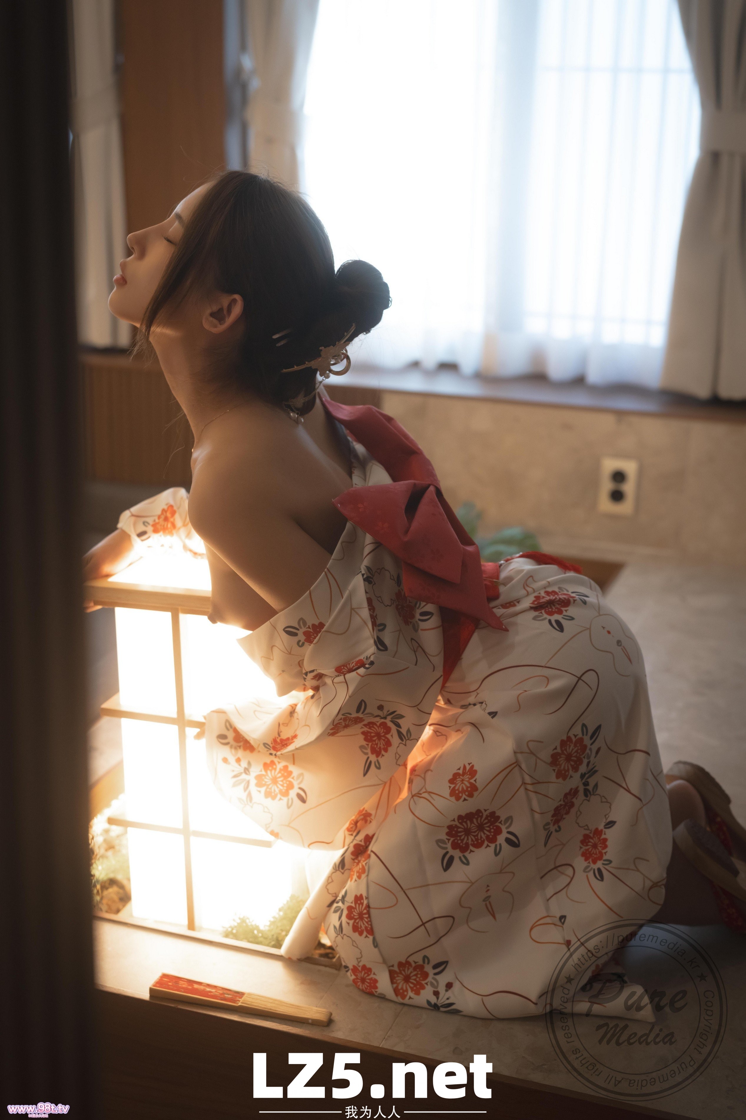 Yeha女神人前多正经床上就有多认真-中[55P]