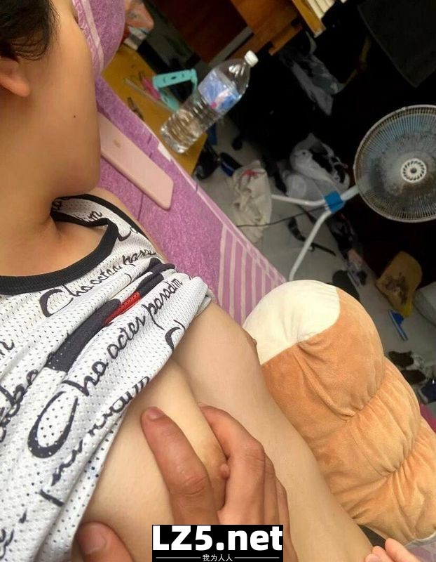騷氣的良家少婦  (15P)