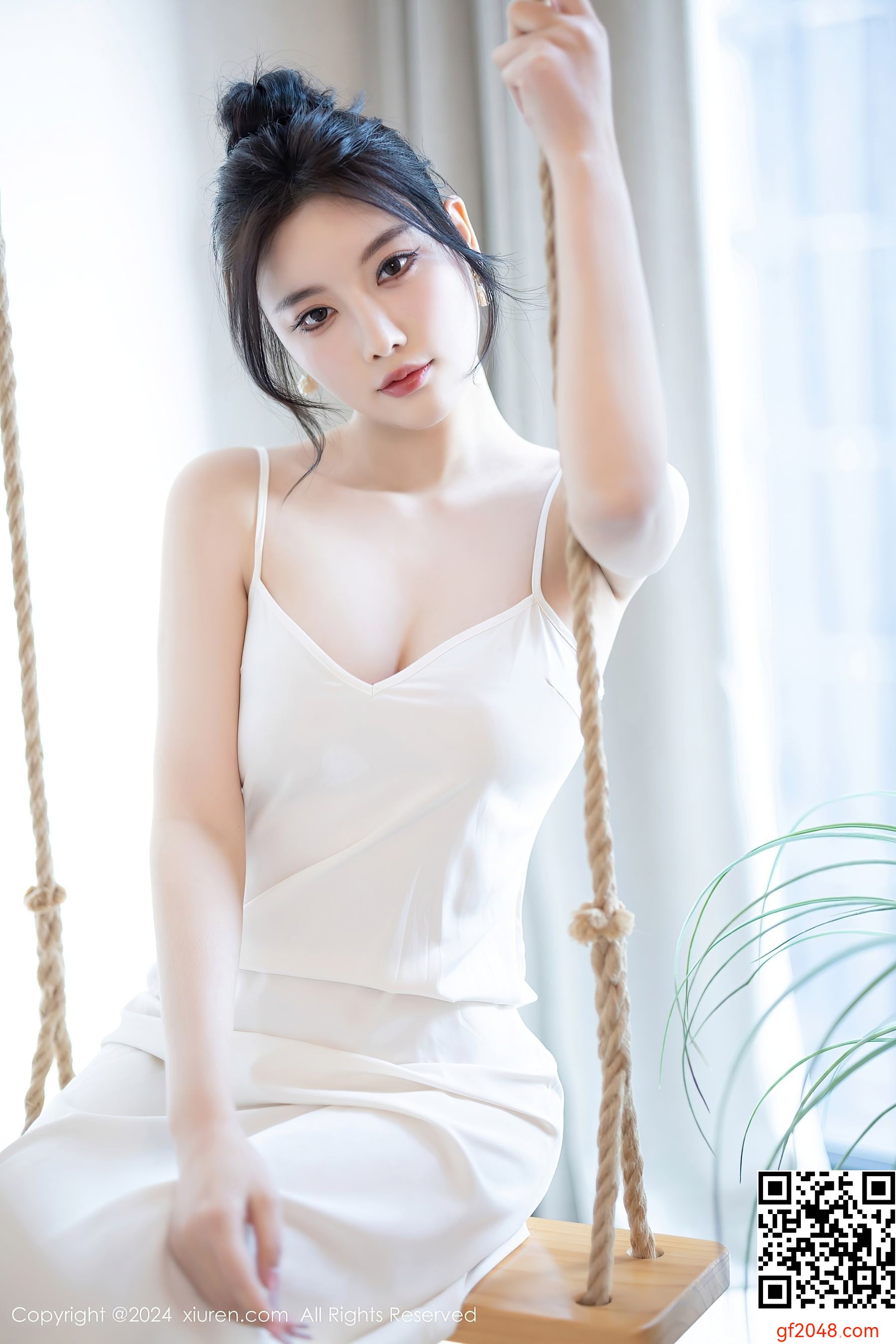[XiuRen秀人网] No.8538 杨晨晨Yome 丝袜美腿