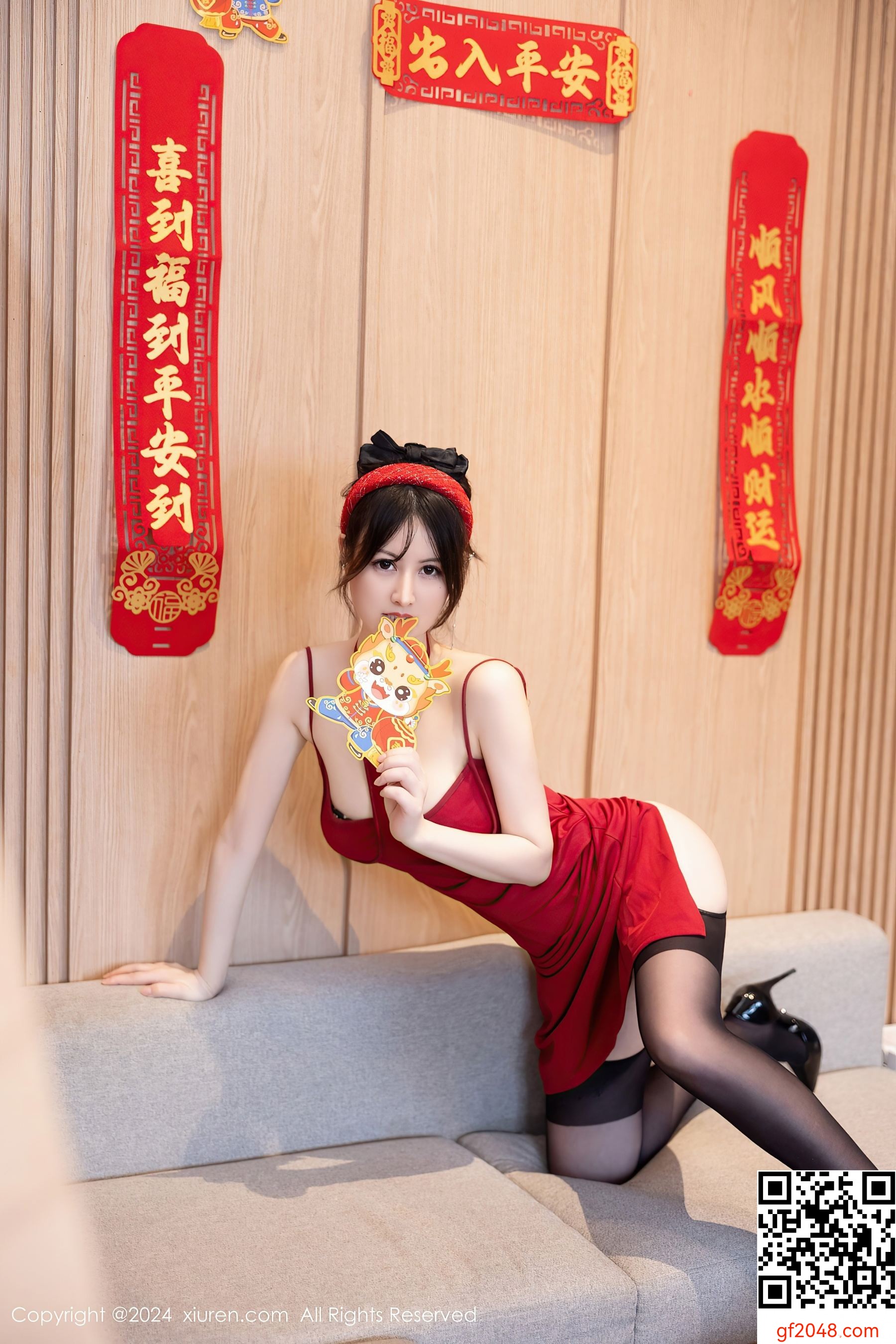 [XiuRen秀人网] No.8078 诗诗kiki 黑丝性感