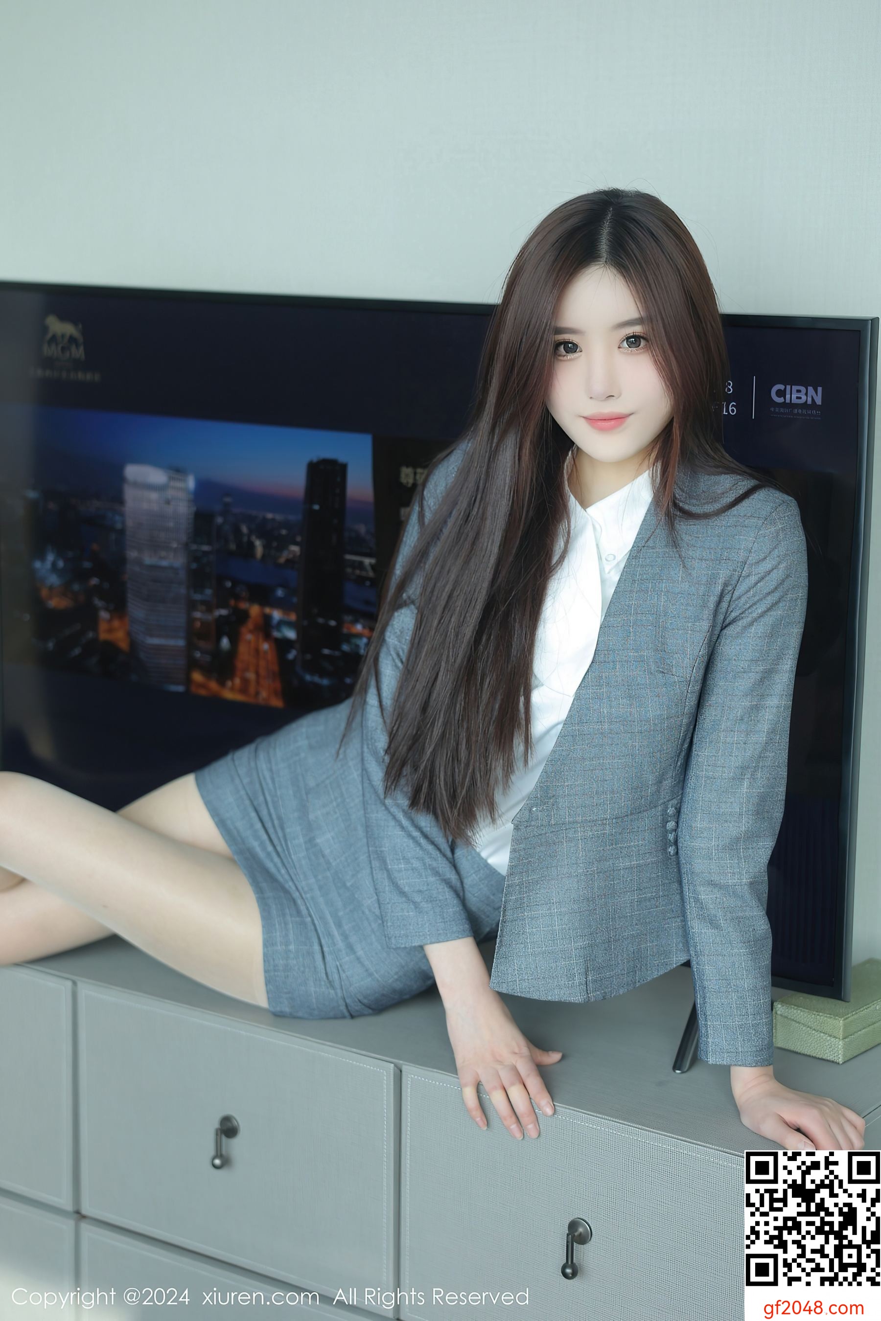 [XiuRen秀人网] No.8081 晚苏susu 新人美腿