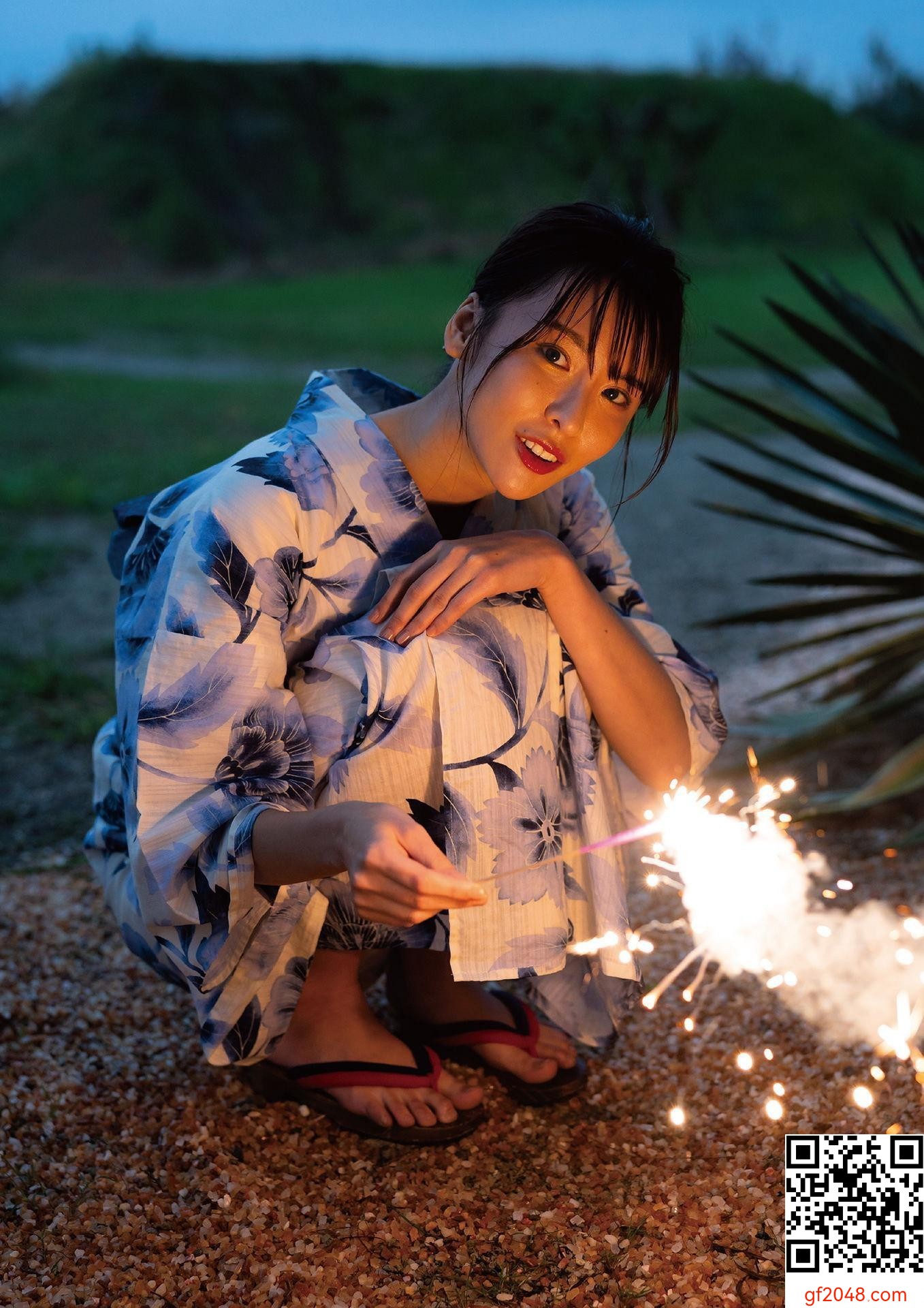 奈月セナ寫真集 たまゆら
