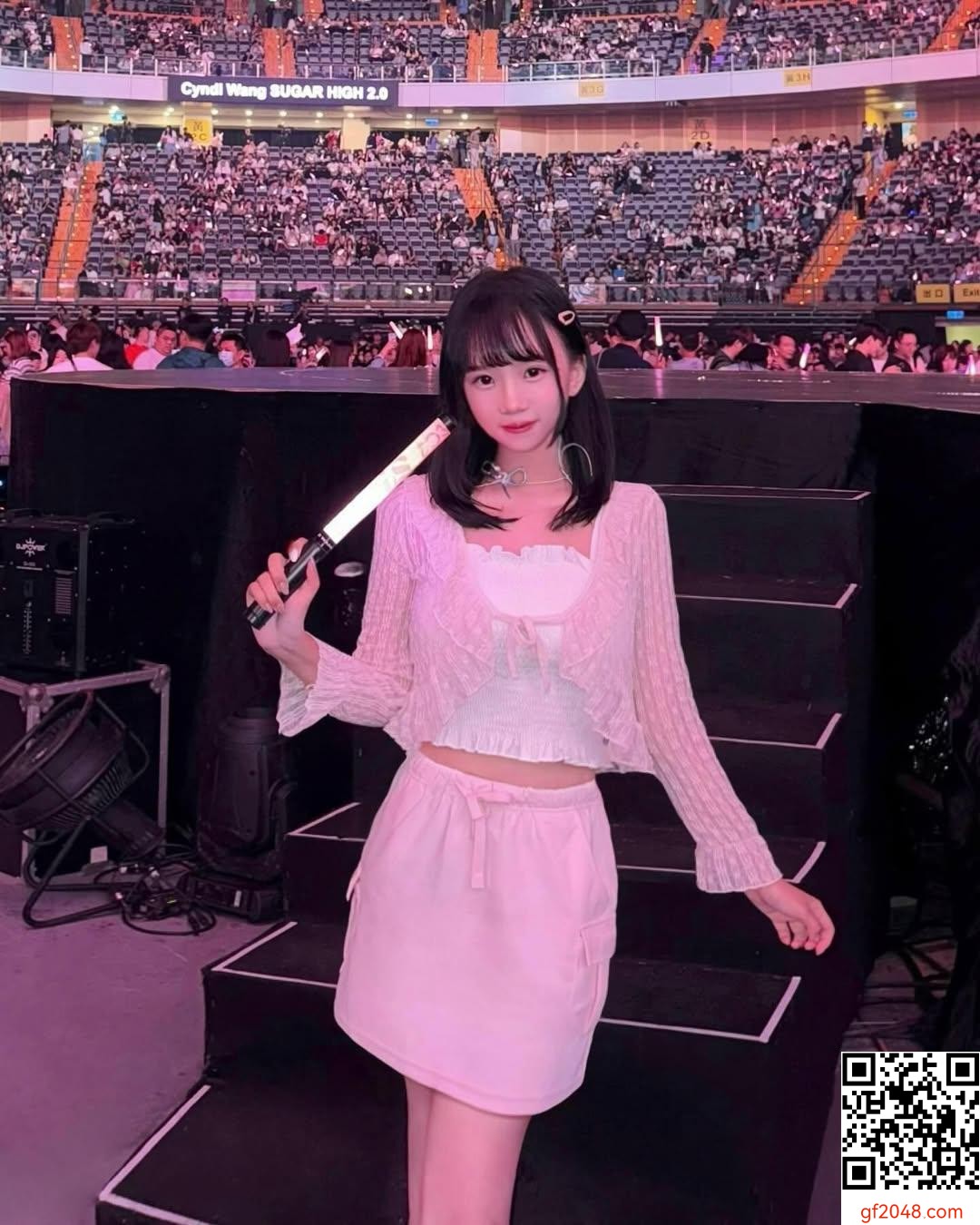 小惡魔「若臻」渾圓飽滿身材極致完美 (10P)