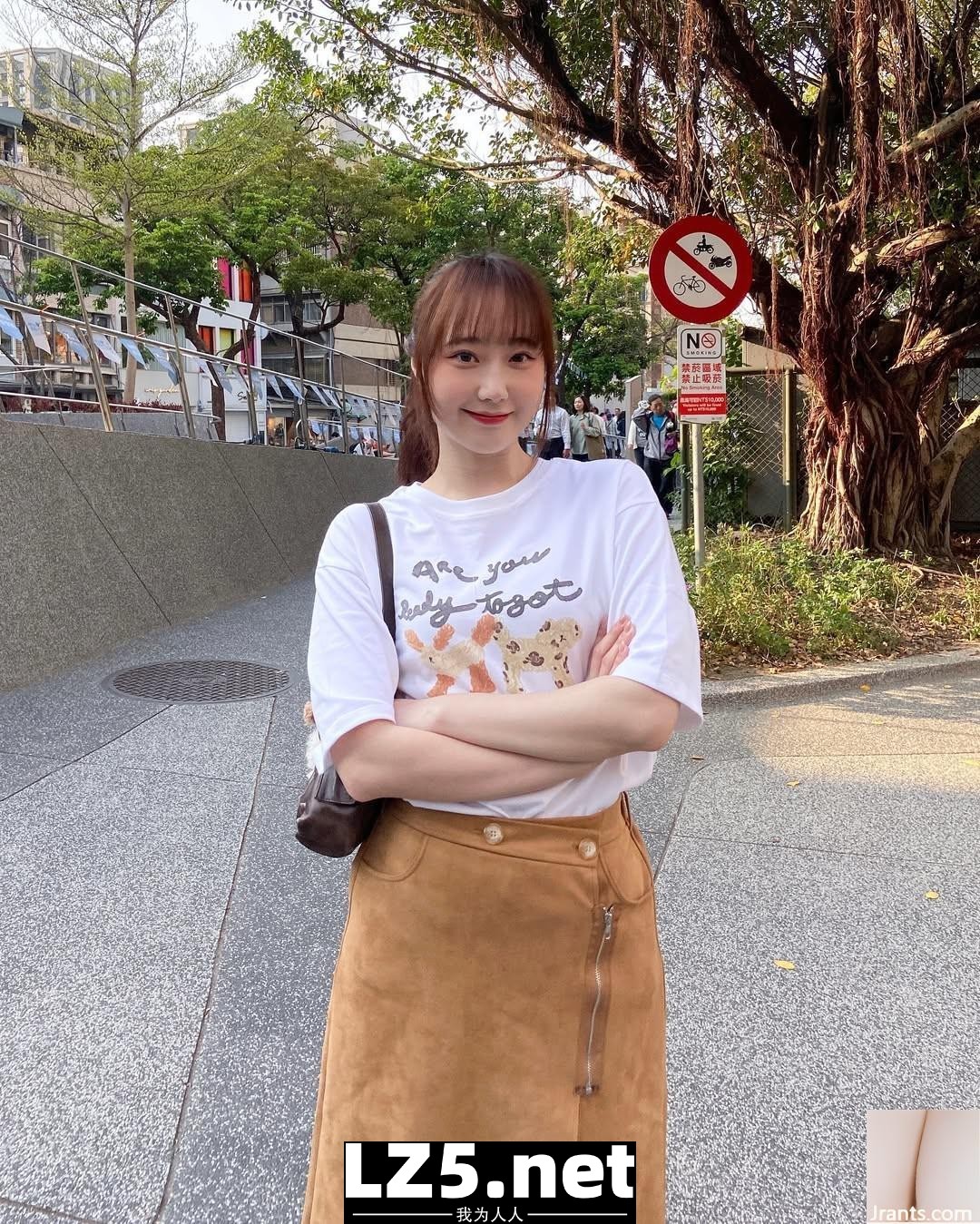 甜心女孩「饅頭」姣好身材若隱若現 令人陶醉 (10P)