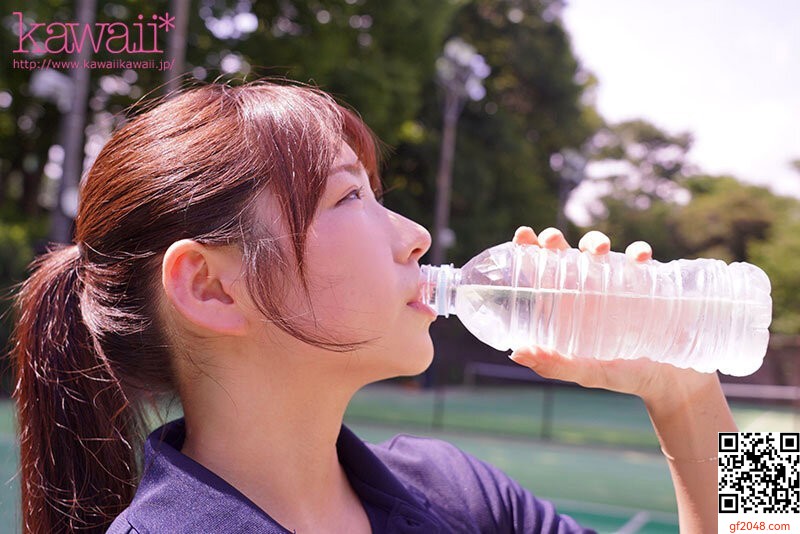 kawaii専屬1月デビュー女優「水川菜月(みずかわなつき)」情報解禁！女子アナ候補だっ